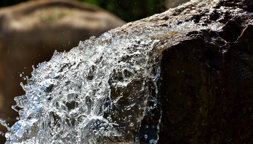 Water, flow, wet — How Bscscan Revolutionizes Crypto Tracking and Analysis
