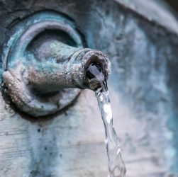 Fountain, water jet, nature — Mastering Your Trades with Raydium's Advanced Features